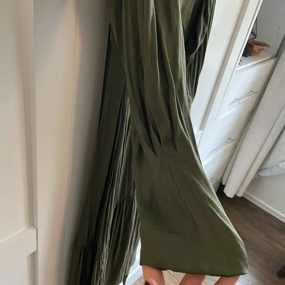 Banana Republic green dress - Picture 4 of 7